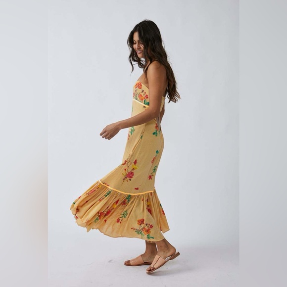 Free People Dresses & Skirts - Free People Yellow Floral Midi Dress